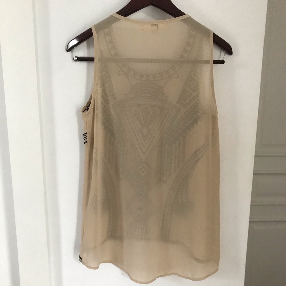 🔶5 for $25🔶 Airy As Ever Sleeveless Blouse - Picture 6 of 9